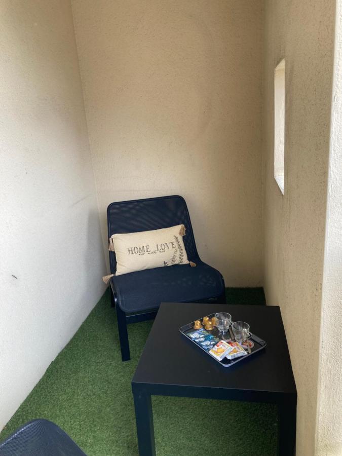 Charmant T2 Sur Ile De Nantes Avec Parking Et Balcon Bagian luar foto